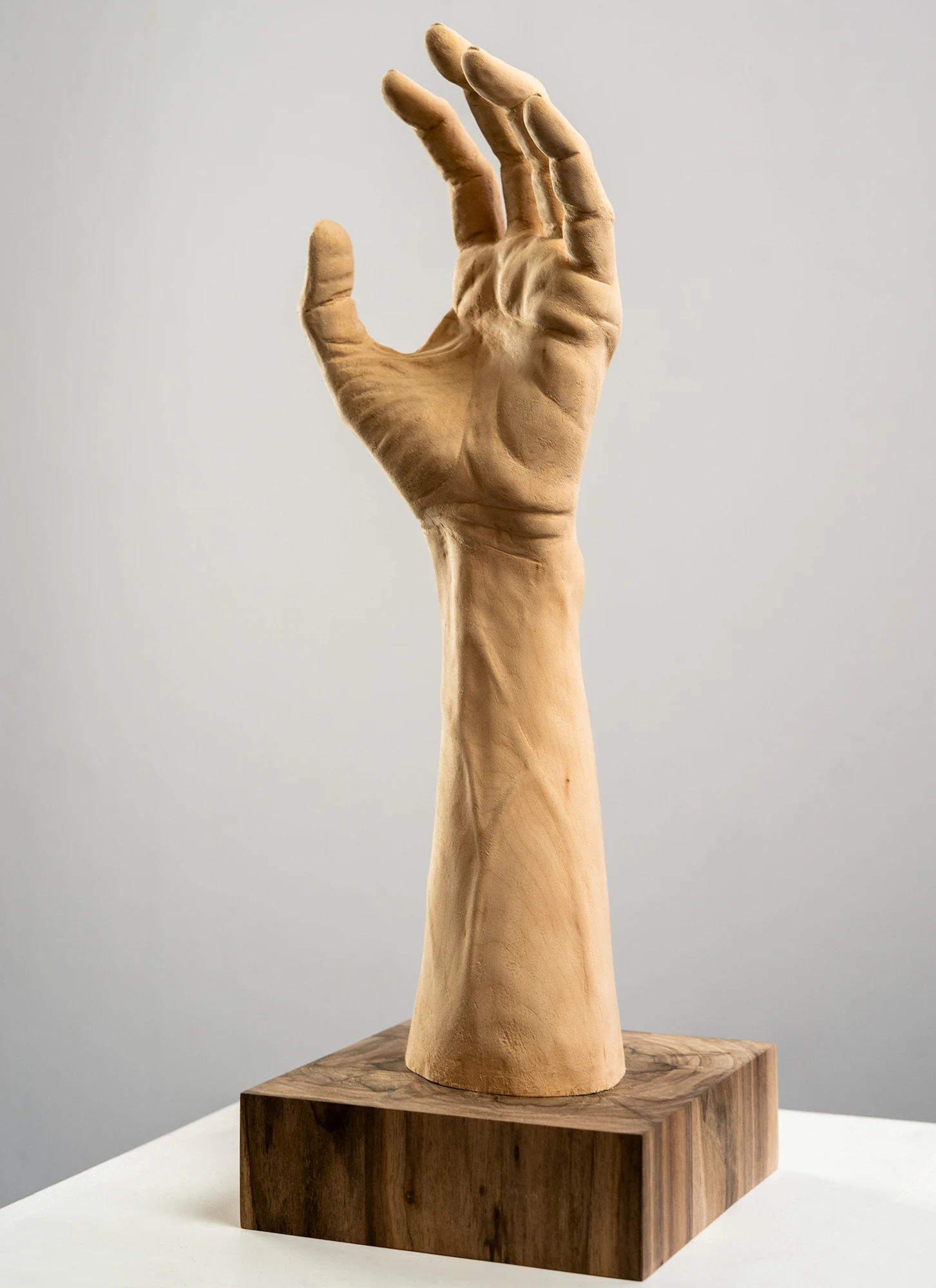 Hand