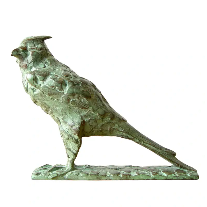 Prairie falcon by Coba Koster | animal sculpture in bronze edition of 10 27 cm wide and 19 cm high