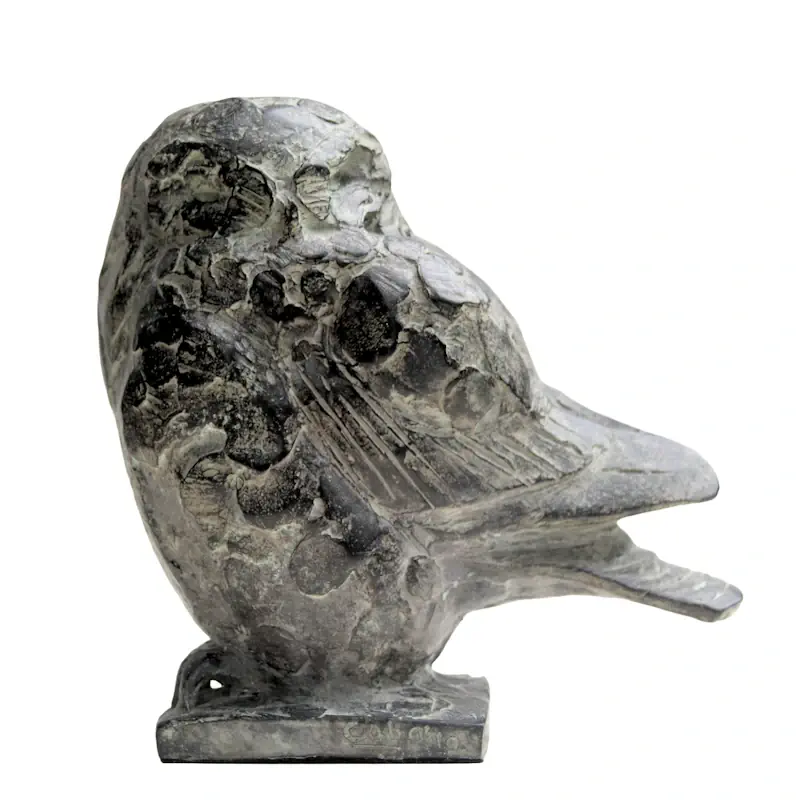 Snowy owl sitting by Coba Koster | animal sculpture in bronze edition of 8 16 cm high