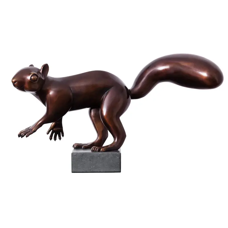 You can not cath me van Frans van Straaten | dieren beeld in brons oplage 8 30 cm hoog, 54 cm breed