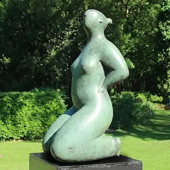 Anna von Jan de Graaf | figur Skulptur in Bronze Auflage 5 68 cm hoch x 35 cm breit