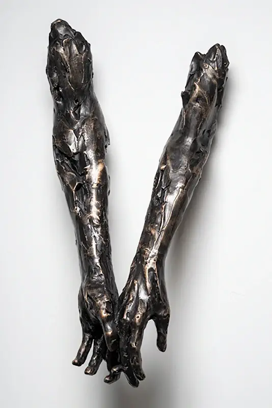 Just a perfect day by Natasja Bennink | figure sculpture in bronze edition of 8 70 cm high