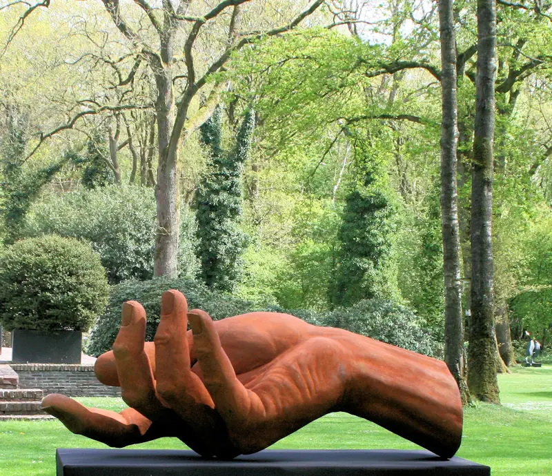 Pars pro toto L van Philippe Timmermans | figuur beeld in metaalcomposiet oplage 8 215 cm hoog
