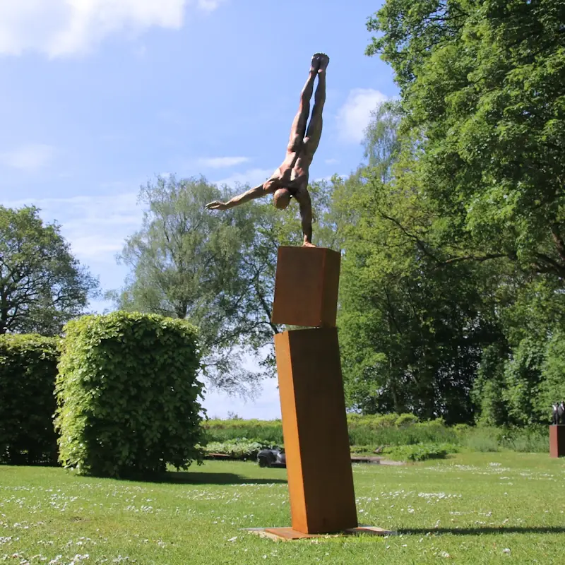 Unimanum by Philippe Timmermans | figure sculpture in bronze edition of 8 210 cm high